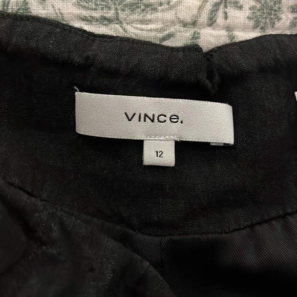 Vince Shorts 🖤🖤🖤 - Picture 4 of 5